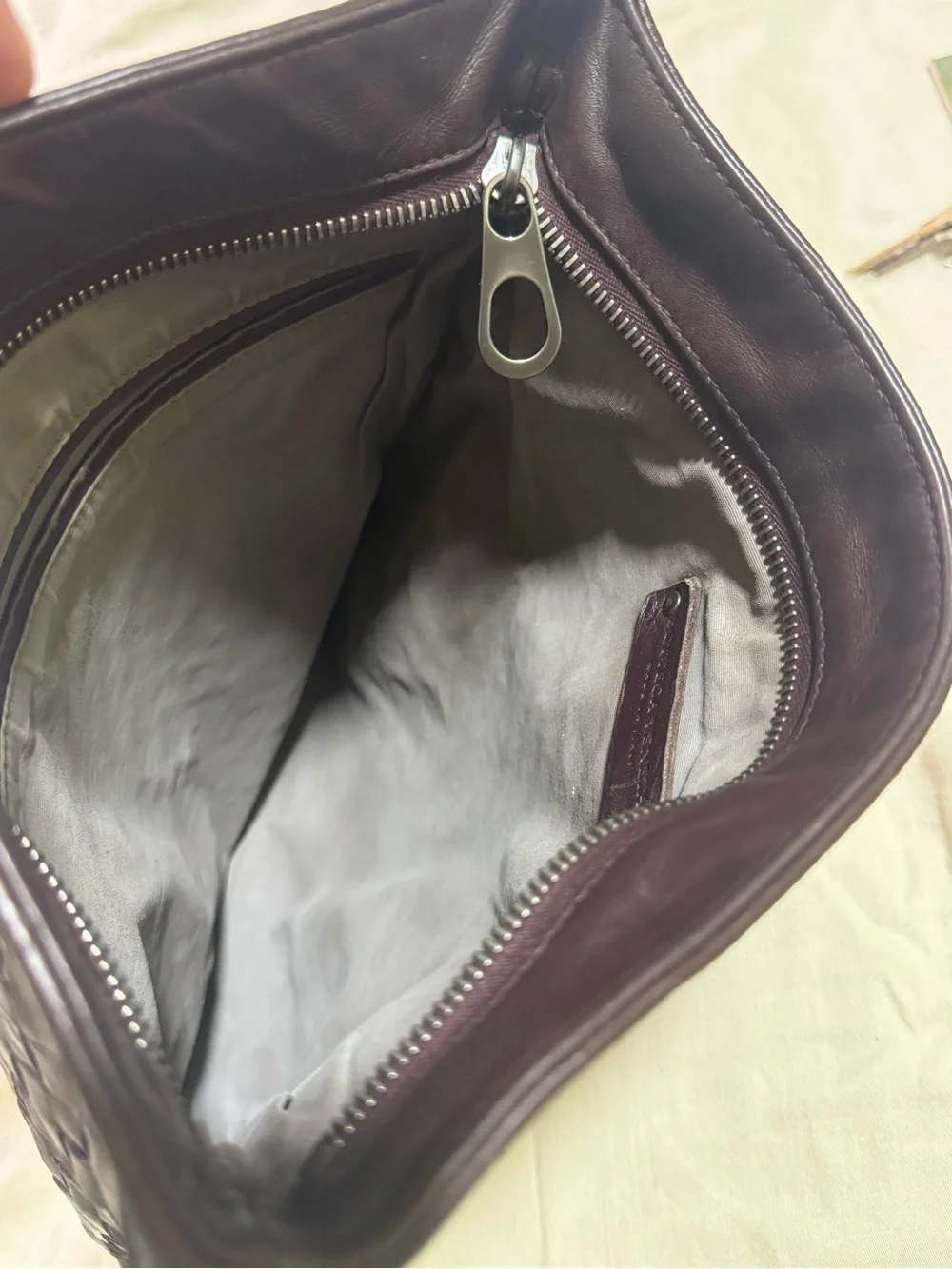 Bottega Veneta Men's Intrecciato Leather messenger Bag